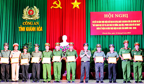 Công an tỉnh: Sơ kết 3 năm thực hiện Chỉ thị 05 của Bộ Chính trị